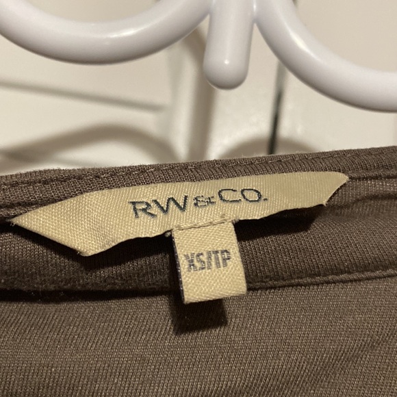Brown RW&CO long sleeve shirt.  Pleated details on left collarbone. - Picture 2 of 4
